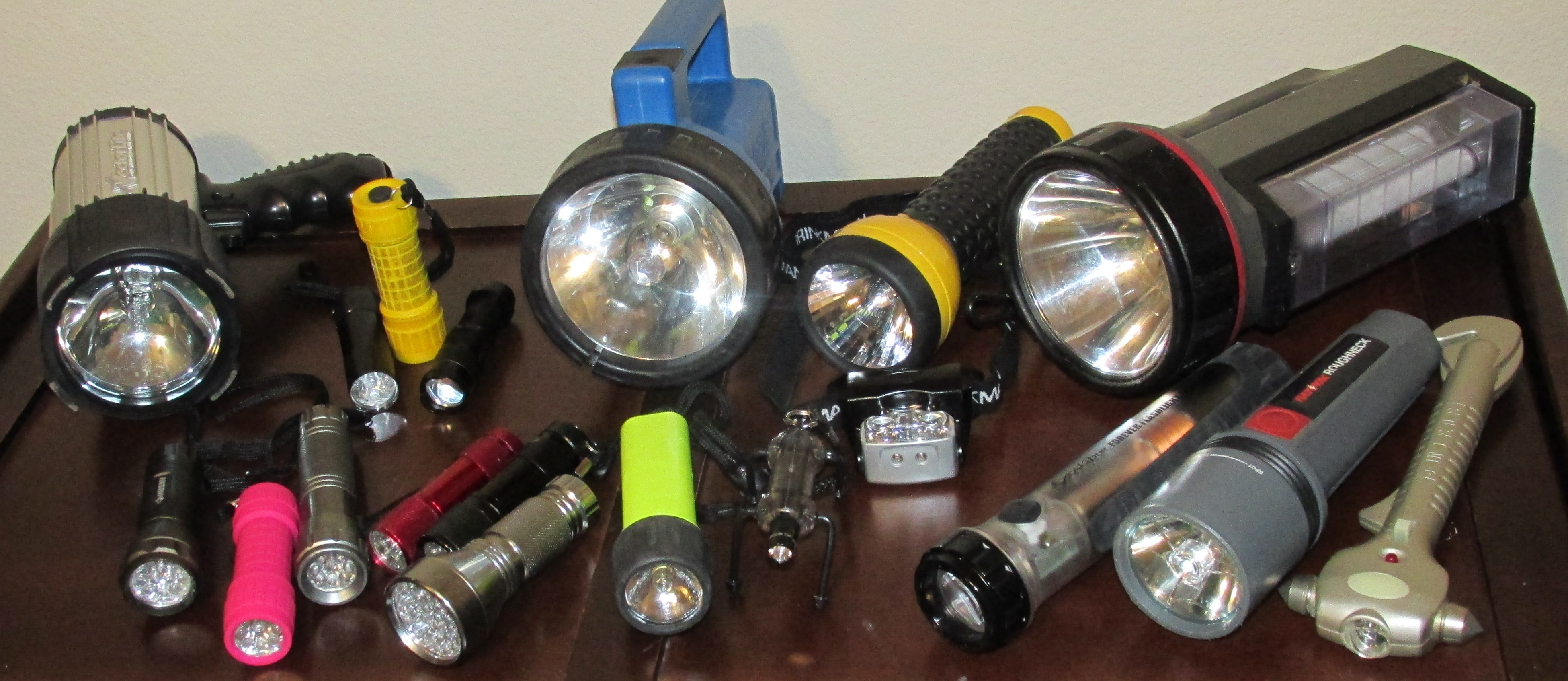 flashlight cartoon stock Homemade Flashlight Is Relatively Imalent DDT40 Fl...